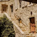 Les Nuits Du Taris Bed & Breakfast 4*