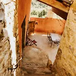 Les Nuits Du Taris Bed & Breakfast