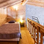 Les Nuits Du Taris Bed & Breakfast 4*